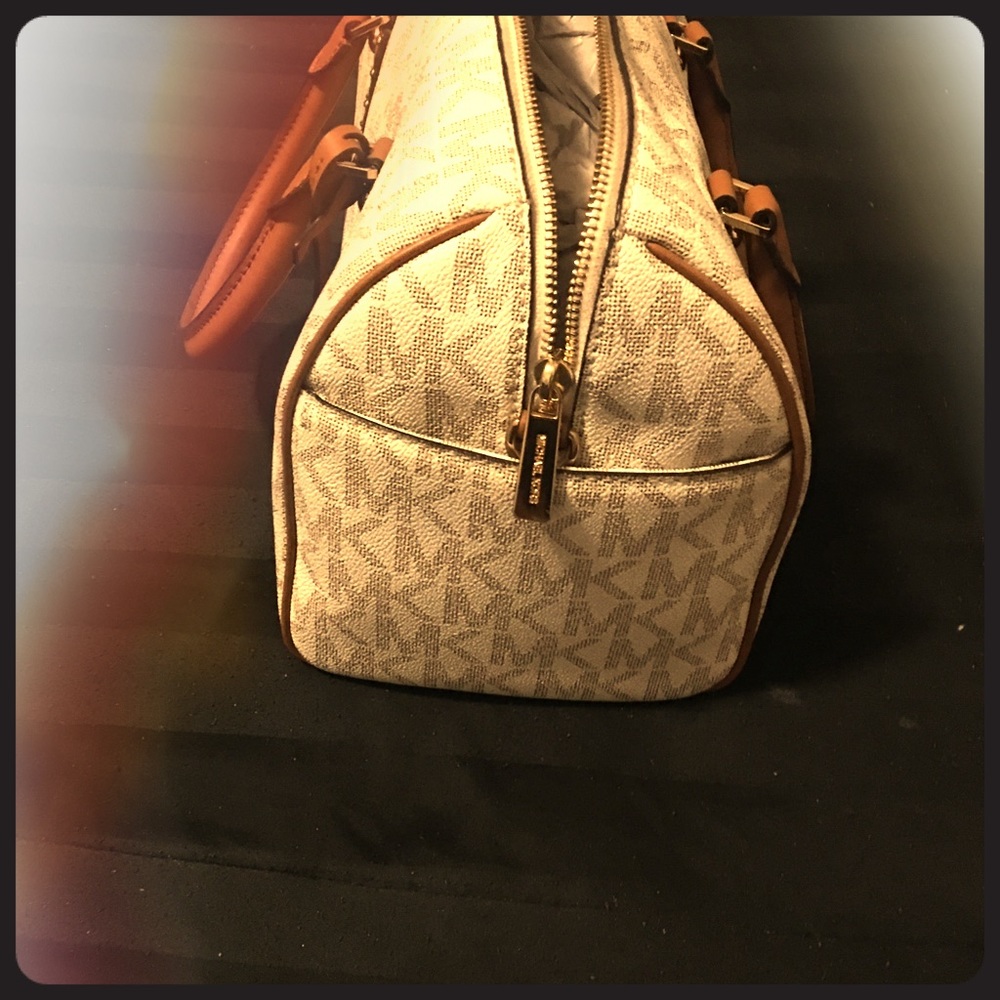 Michael Kors Purse & Wallet